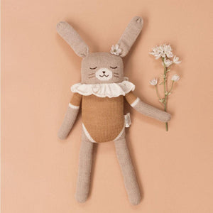 Main Sauvage Large Bunny Ochre Bodysuit | Kuscheltier | Beluga Kids