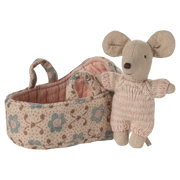Baby mouse in carrying bag rose