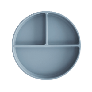 Mushie Stay-put Silikon Teller Powder Blue | Kindergeschirr | Beluga Kids
