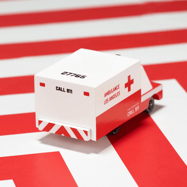 Candylab Toys Ambulanz Van | Spielzeugauto | Beluga Kids