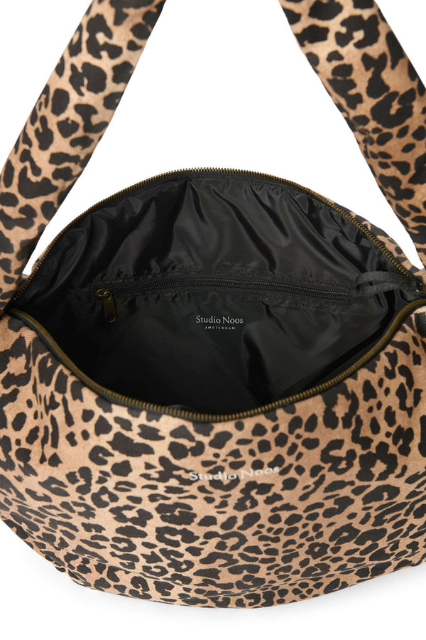 Studio Noos Cotton Cross Body Bag Brown Leopard geöffnet