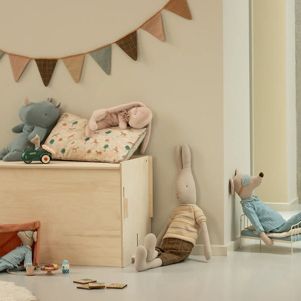 Hase Grösse 5 Hose & Strickpullover