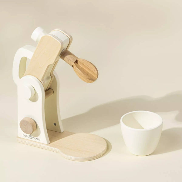 Wooden food processor and accessories