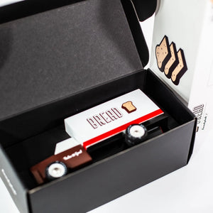 Candylab Brotwagen, Detail des Aufbaus aus massiver Buche