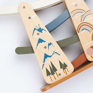 Holz Rampen Rennfahrer von Fabelab im Kinderzimmer
