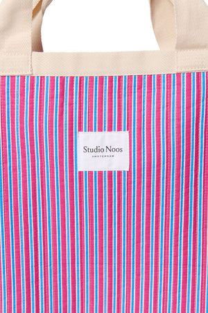 Studio Noos Strandtasche Raspberry – Rückseite