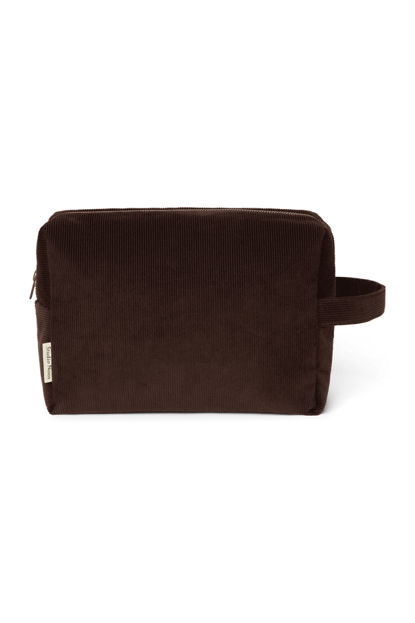 Studio Noos Rib Puffy Necessaire Dark Brown aus geripptem Puffy-Stoff