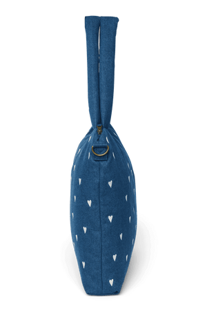Denimstoff der Studio Noos Wickeltasche im Detail