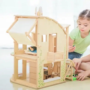 Nachhaltiges Puppenhaus von PlanToys aus Kautschukholz, komplett eingerichtet