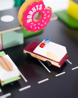 Candylab Toys Sheriff LKW als Polizeifahrzeug fürs Kinderzimmer