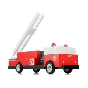 Rotes Holz-Feuerwehrauto von Candylab ab 3 Jahren