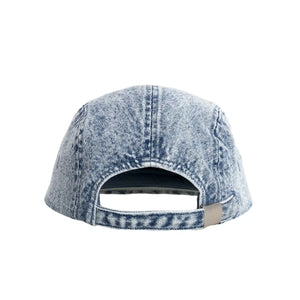 Verstellbarer Riemen an der Banwood Cap Denim