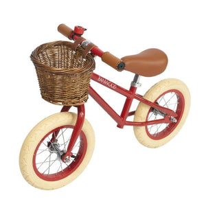 Mitwachsender Sattel des Banwood Laufrads, Sitzhöhe 37 bis 44 cm