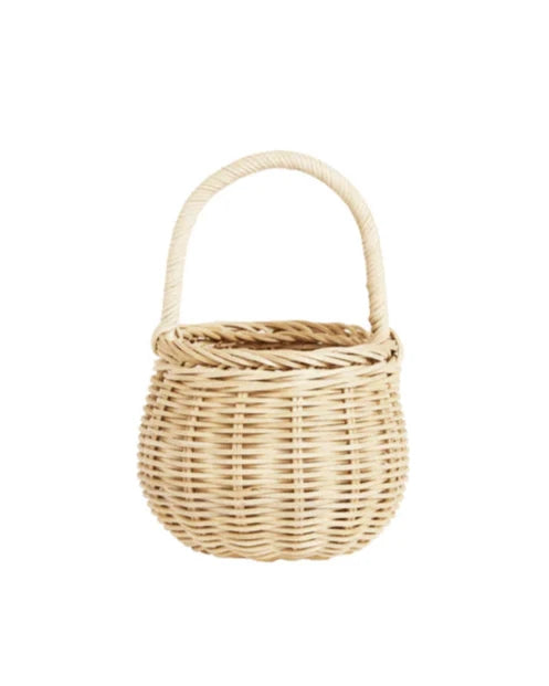 Rattan Berry Basket Straw