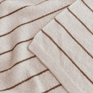 Strickmuster der Hvid Babydecke Harry in Cream und Mocha