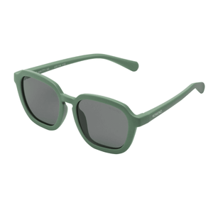 Komono Matty S Kinder-Sonnenbrille Sage, Gummiband und Etui liegen bei