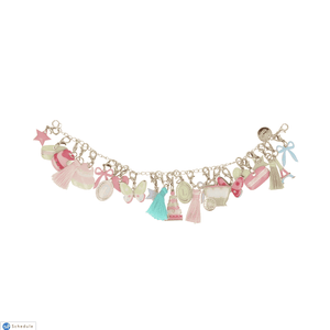 Geöffneter Ladurée x Meri Meri Adventskalender mit Türchen