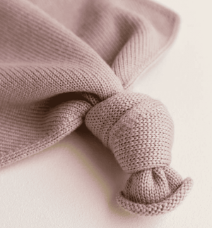 OEKO-TEX-zertifiziertes Merino-Schmusetuch Teddy Tokki von Hvid in Blush