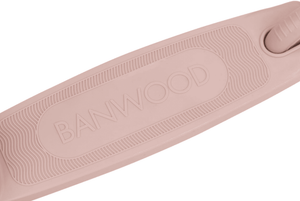 Rutschfestes Trittbrett des Banwood Scooters Dusty Rose
