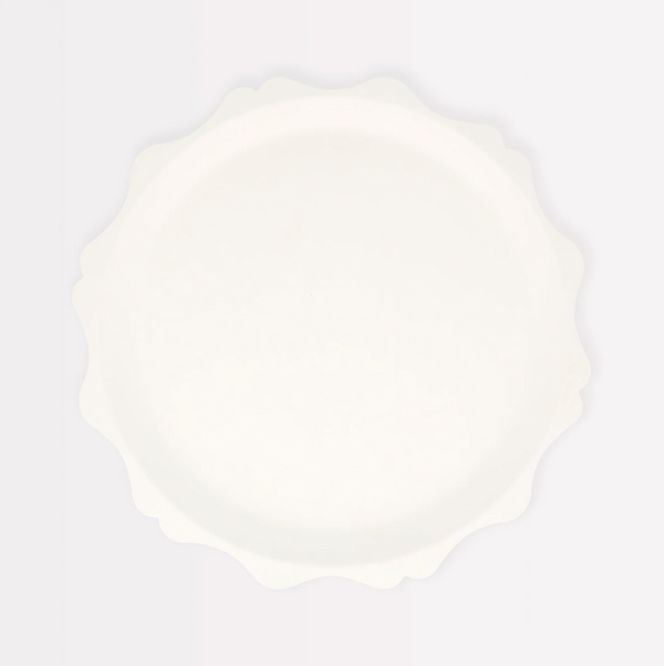 Kompostierbarer Teller mit dekorativem Rand