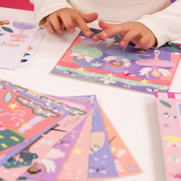 Livre d'art d'autocollants Enchanted