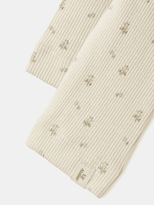 Leggings Turtledove Flower von Lil'Atelier – Stoffdetail