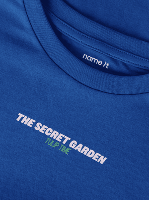 Name it Basic T-Shirt Surf the Web für Kinder, getragen