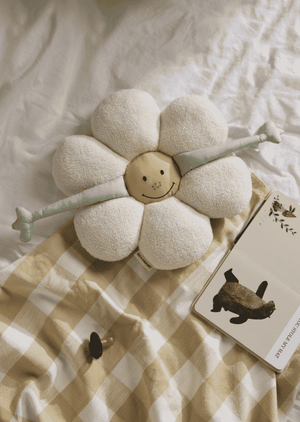 Kids Concept Kissen in Blütenform, Detailansicht