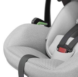 Avionaut Pixel 3 Babyschale Grau im Auto