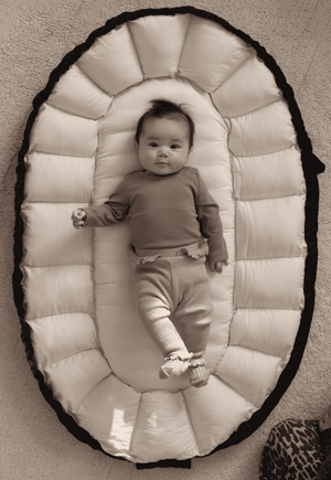 Sebra Kapok-Bettnestchen Dark Grey als Krabbeldecke