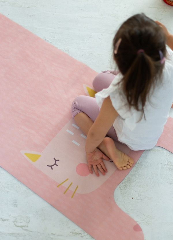 Kinder-Yogamatte Kimi die Katze