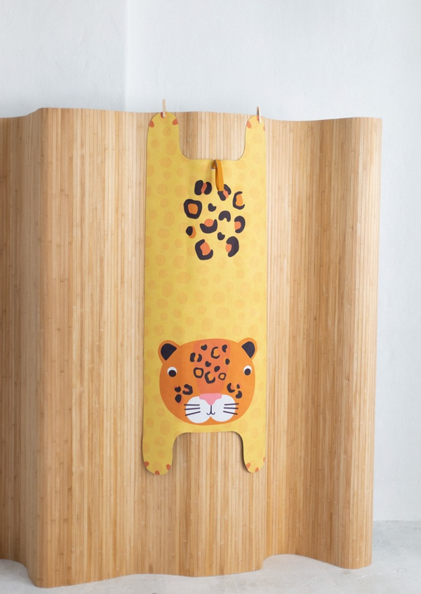 Kinder-Yogamatte Luka der Leopard