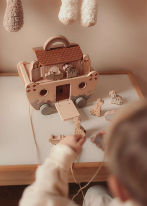 Figuren des Buddy Boat Spielsets von Mrs. Ertha einzeln