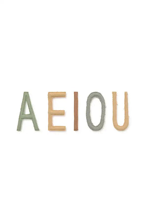 Lorena Canals Teppich ABC Color and Letter im Spielbereich