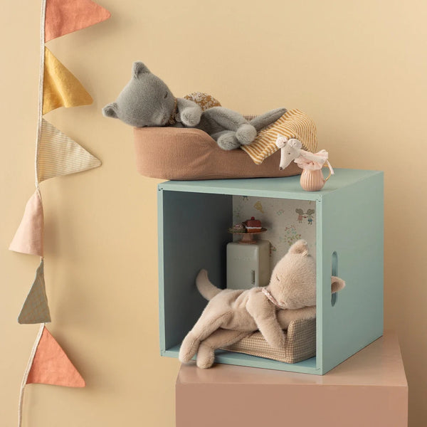 Schlafendes Kätzchen Plüsch Small Cream Peach