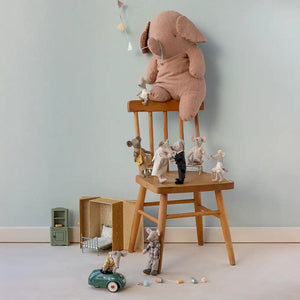 Maileg Ballerina-Spielmaus Off White von hinten