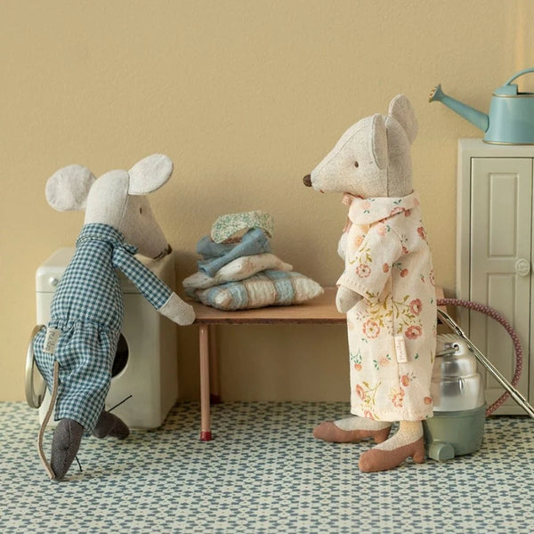 Oma & Opa Mäuse in Zigarrenkiste