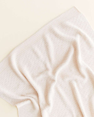 Hvid Babydecke Dora Cream gefaltet