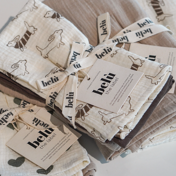 Musselin Swaddle Sausage Dog