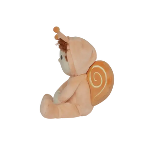 Olli Ella Scottie Snail mit Fühlern an der Kapuze in Nahaufnahme