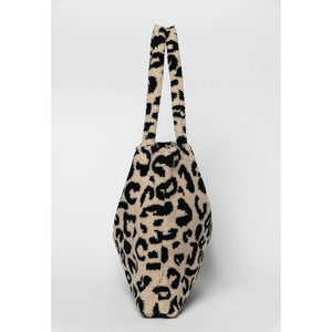 Teddy-Plüsch Mom Bag Holy Cow von Studio Noos mit langen Griffen