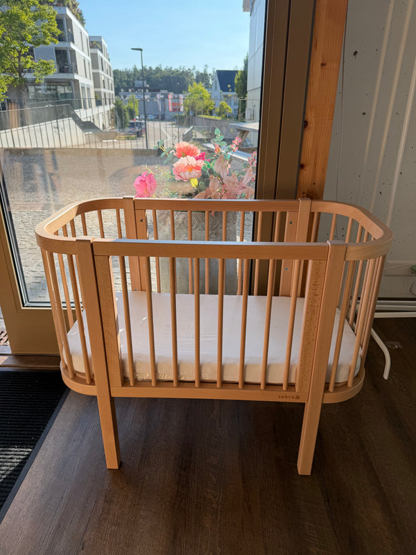 Ausstellung: Sebra Beistellbett Wooden Edition + Matratze + Fixleintuch