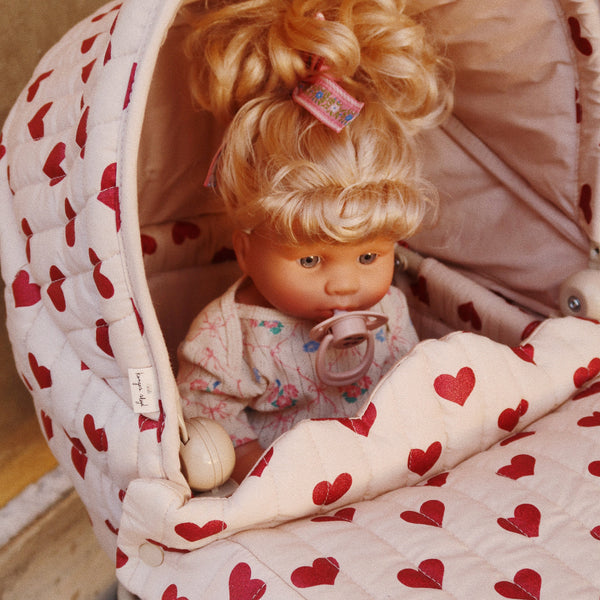 Exclusif : Poussette (landau) pour poupée Amour Rouge