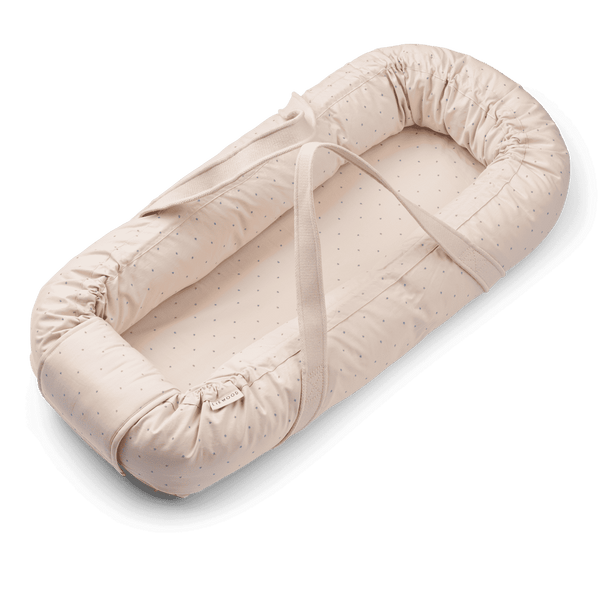 Liewood Babynest Gro in Star / Sandy mit gepolsterter Umrandung