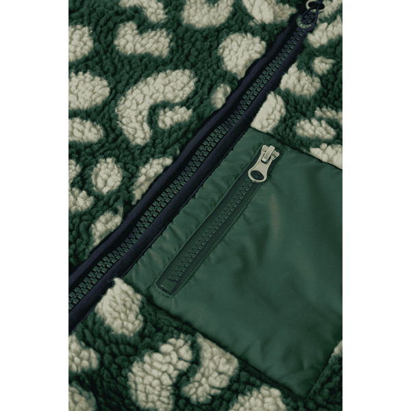 Liewood Nelson Teddyjacke Erwachsene Mega Leo Garden Green – Kragen Detail