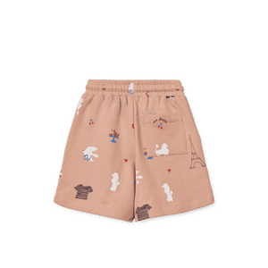 Kind trägt die Gram Sweatshorts Paris Pale Tuscany von Liewood