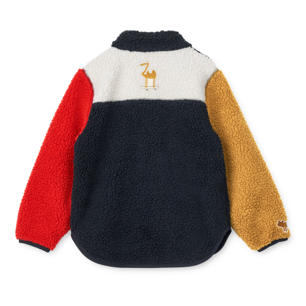 Nolan Pile Jacke Around the world