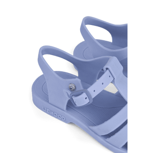 Liewood Bre Sandalen Dusty Lavender am Kinderfuss