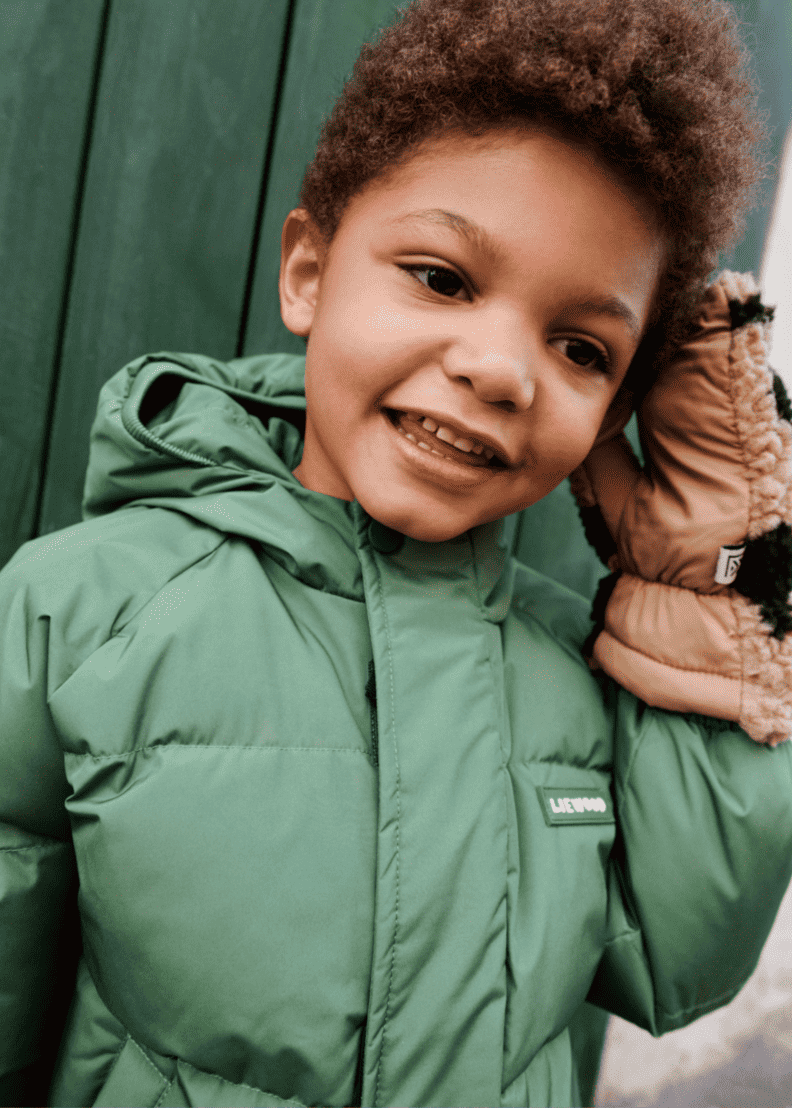 Adelina Daunenjacke Dusty Ivy von Liewood mit Kapuze