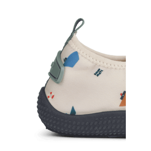 Liewood Sanjia Badeschuhe Sailing / Sandy am Kinderfuss